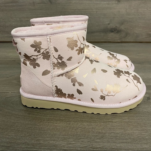 UGG | Classic Mini Floral Foil Boots Seashell Pink New In Box - Picture 4 of 10